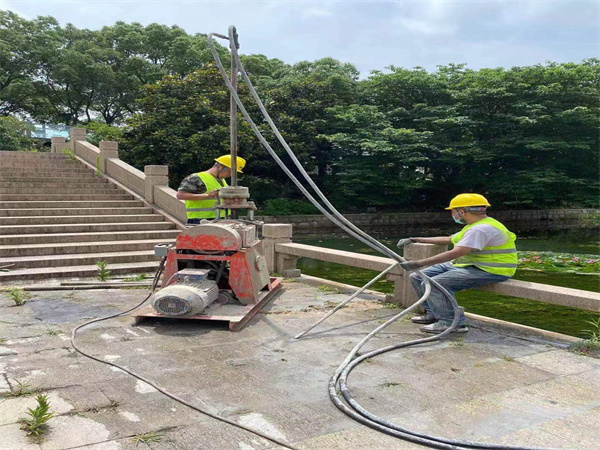 新州镇地基高压压密注浆施工